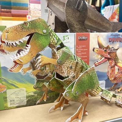 [Maquette] Dinosaure et Dragon Gants Articuls en carton  construire