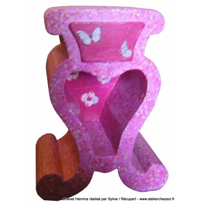 Le chevet en carton Hemma par Sylvie - Dcoration papier rose et papillons
