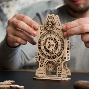 Ugears Maquette Bois Ancienne Tour Horloge  20 cm Puzzle 3D Mécanique  44 pièces